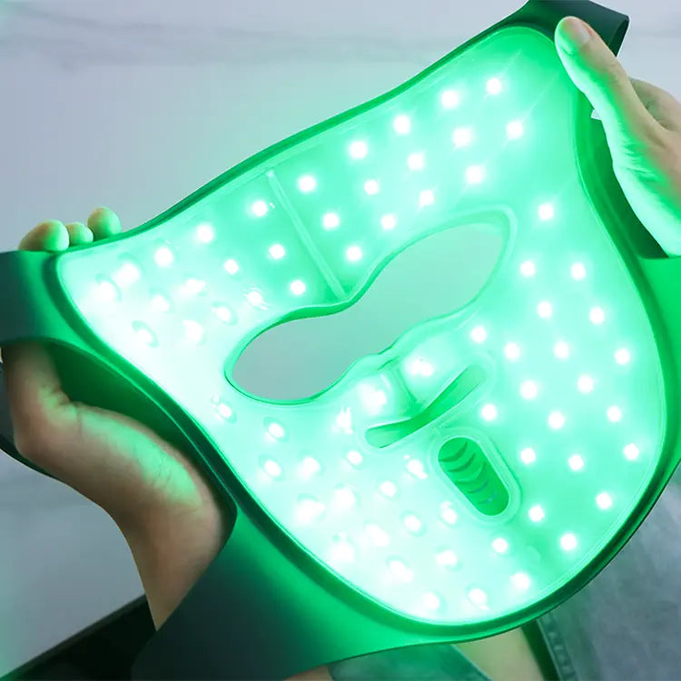 Green Light - Neutralize and calms the skin.